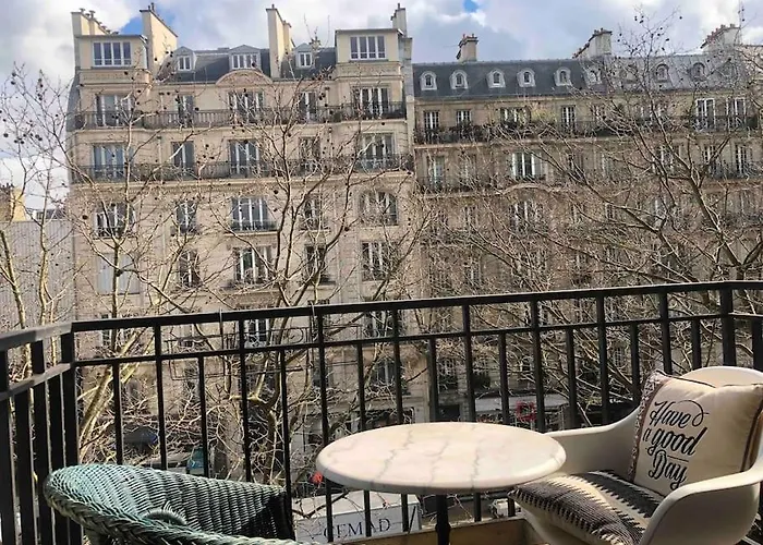 Grand Proche Metro * Párizs